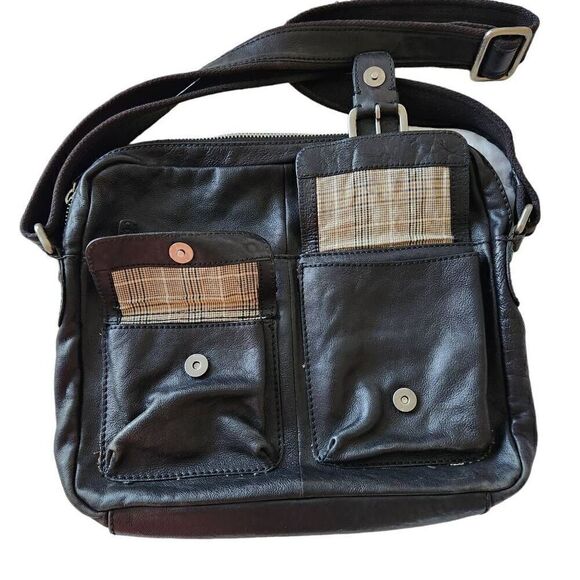 Fossil Crossbody Bag Leather Black Boho Snap Button Buckle Adjustable - Picture 3 of 7